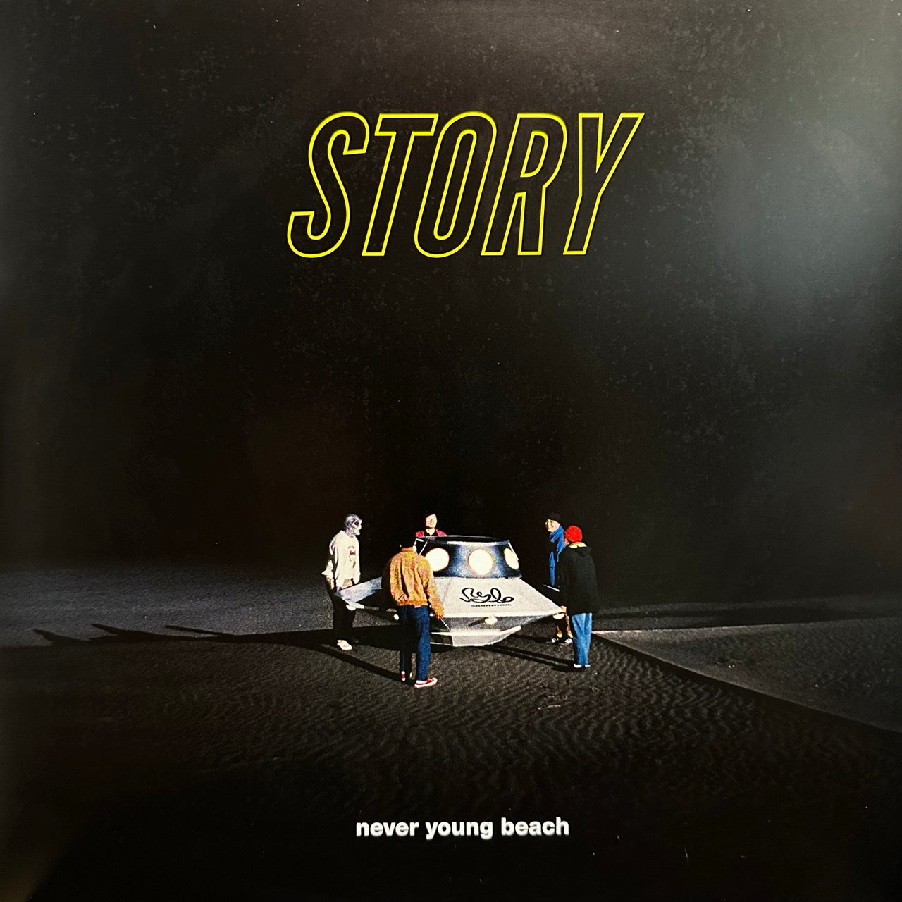 never young beach – Story