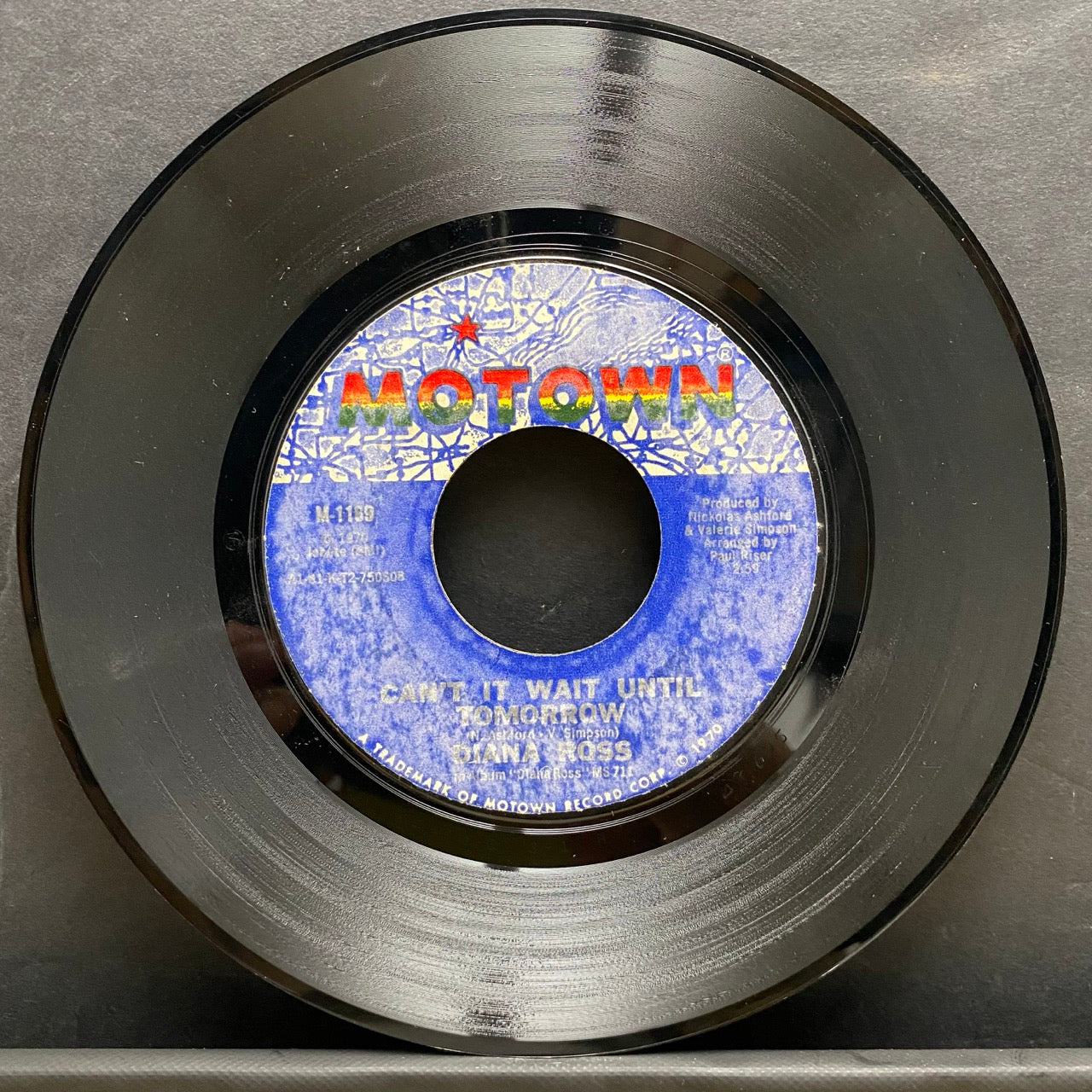 Diana Ross – Ain't No Mountain High Enough / Can't It Wait Until Tomorrow [7"]