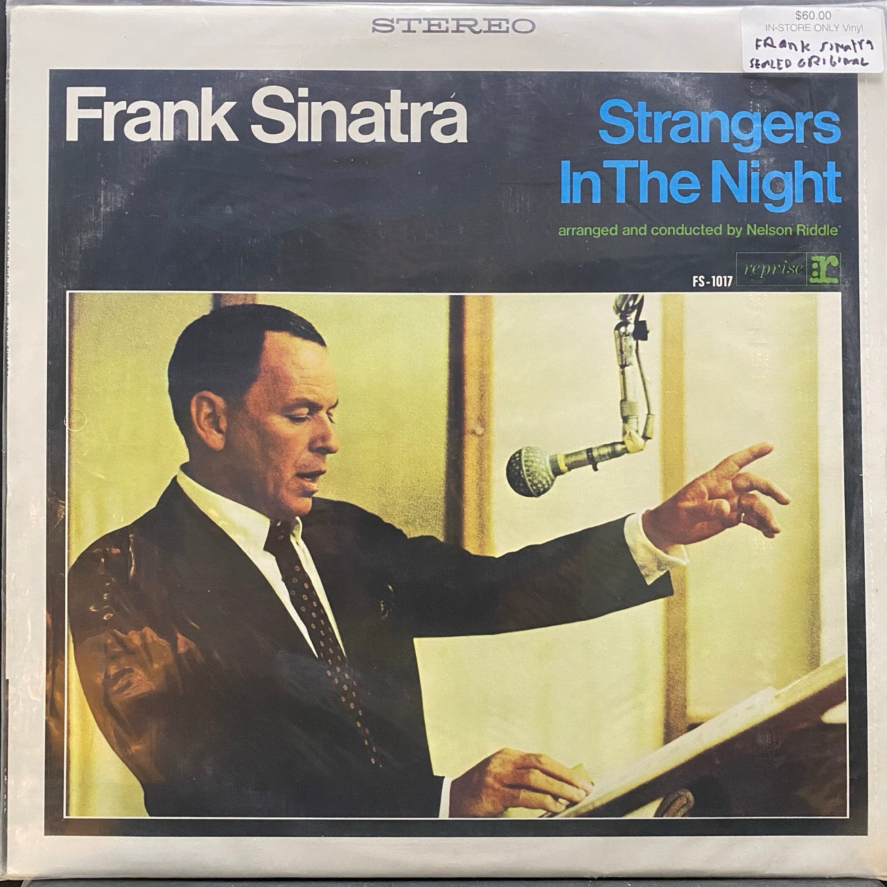 Frank Sinatra – Strangers In The Night