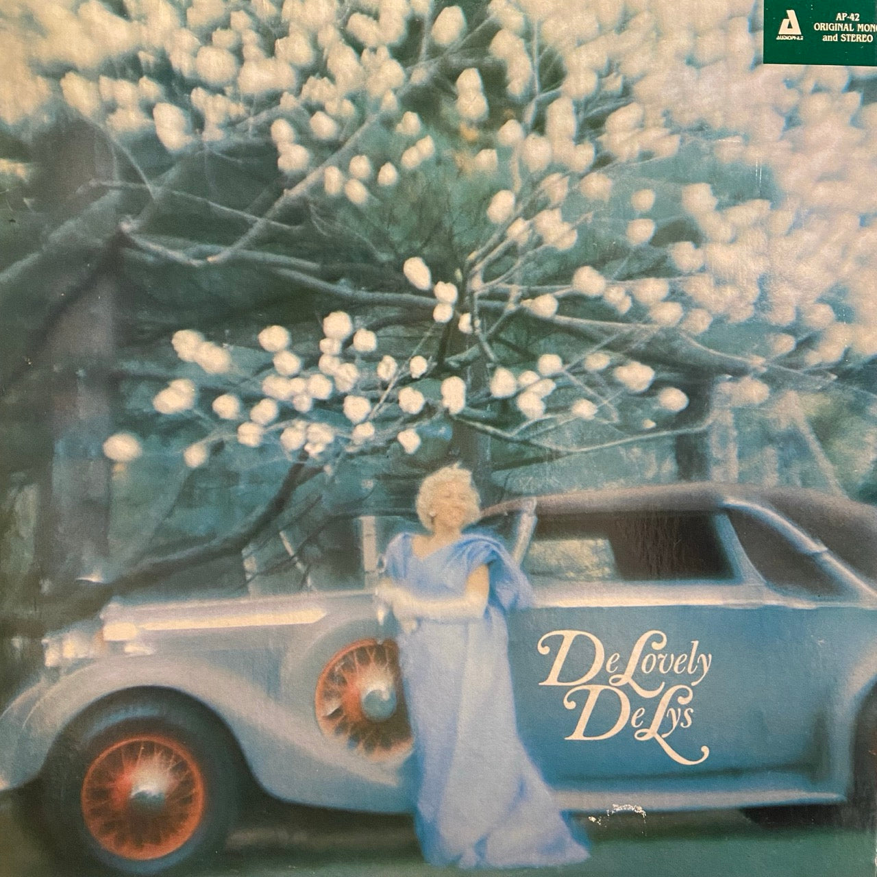 Helaine deLys – De Lovely De Lys