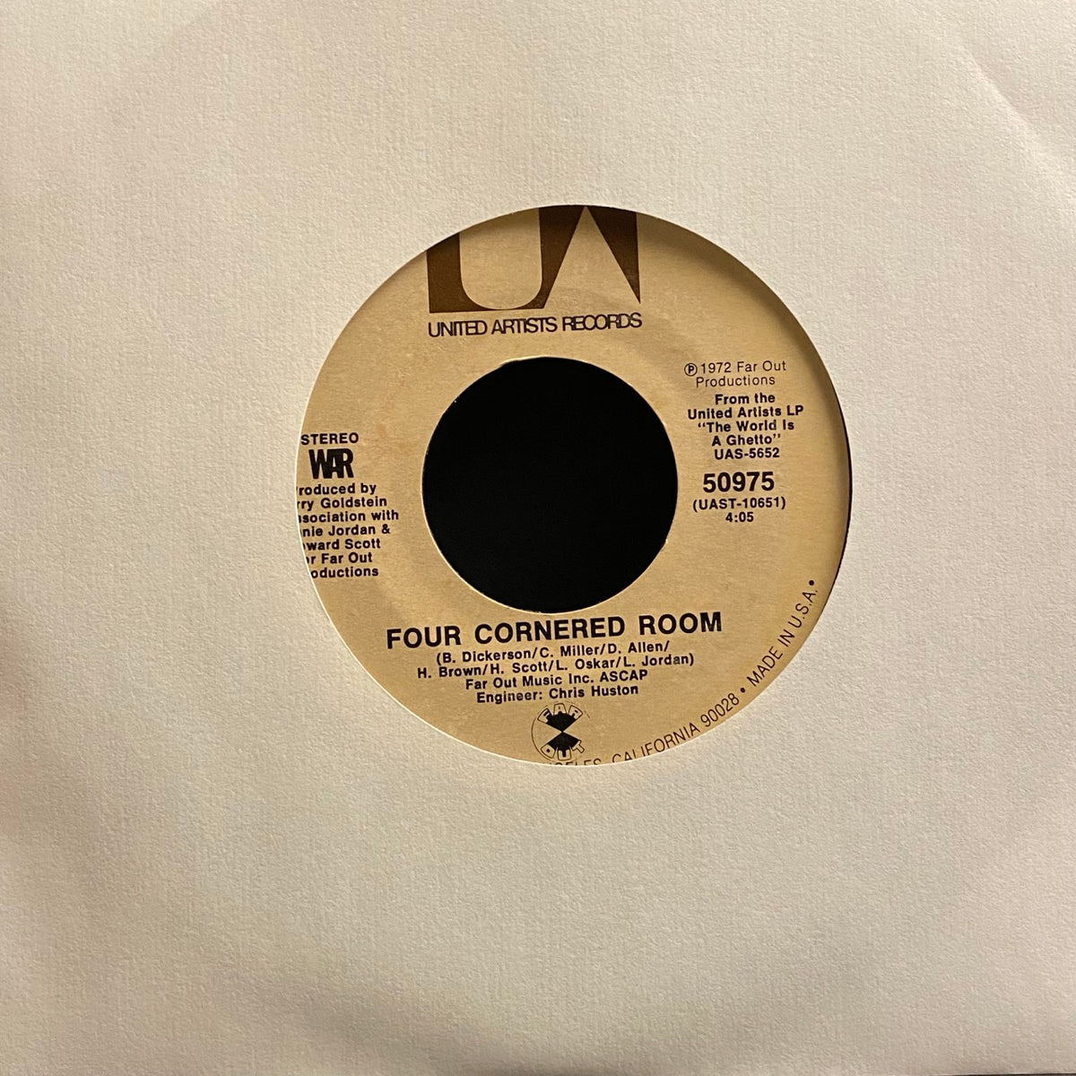 War – The World Is A Ghetto / Four Cornered Room [7"]