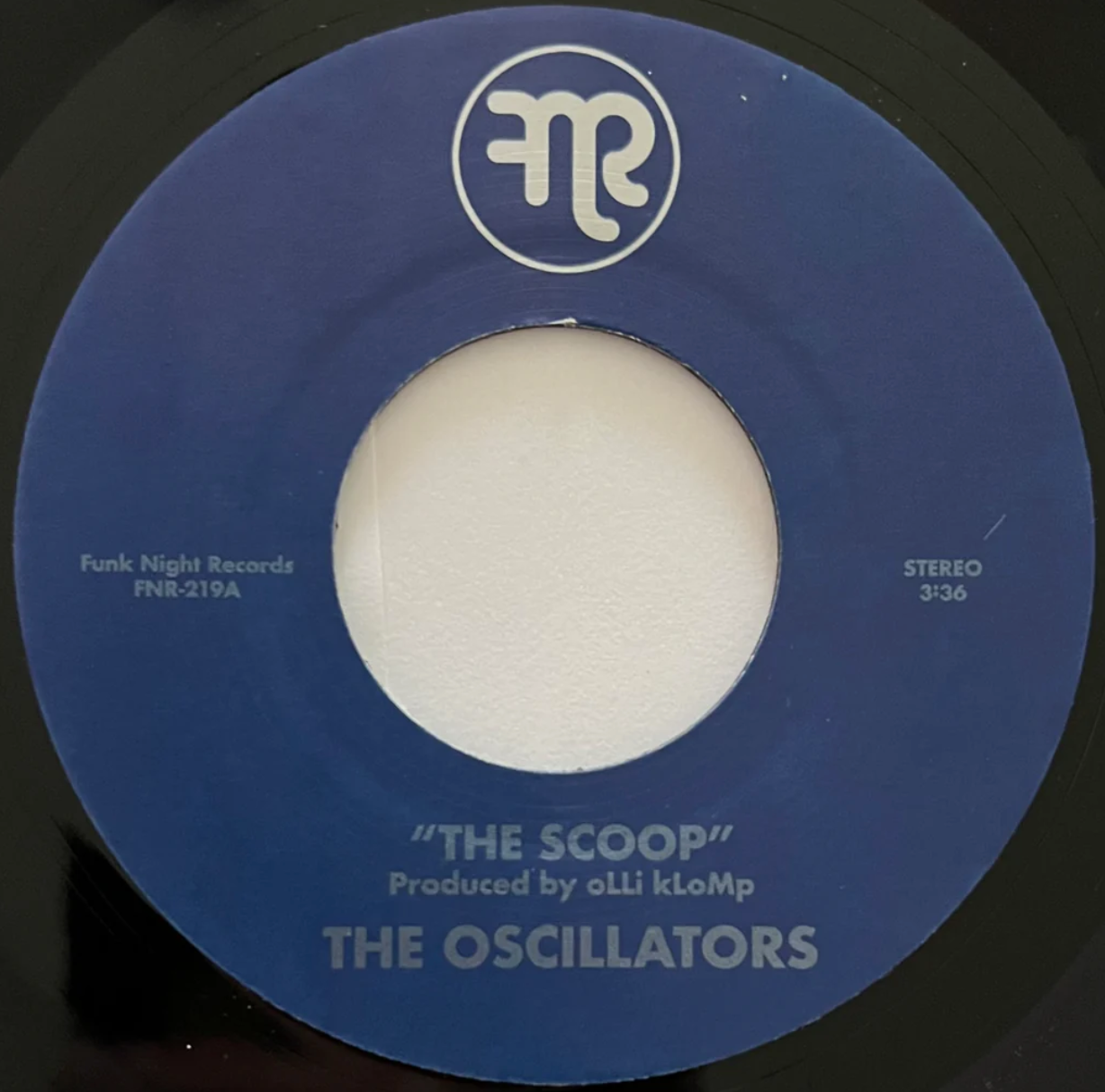 The Oscillators - The Scoops / Spare Cheeks [7"]